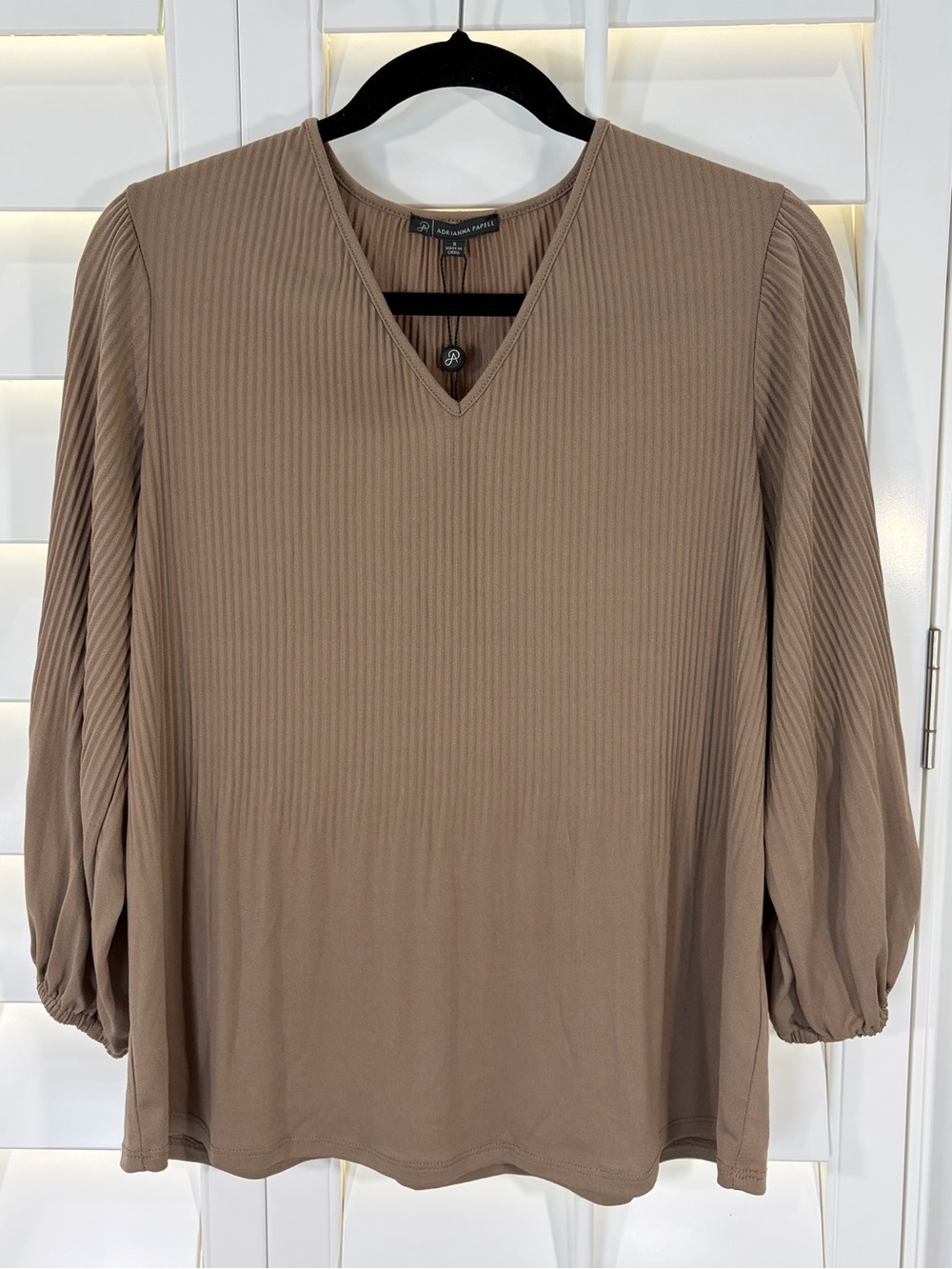 NWT Adrianna Papell Cocoa Pleated V-Neck 3/4 Bubble Sleeve Top (S)